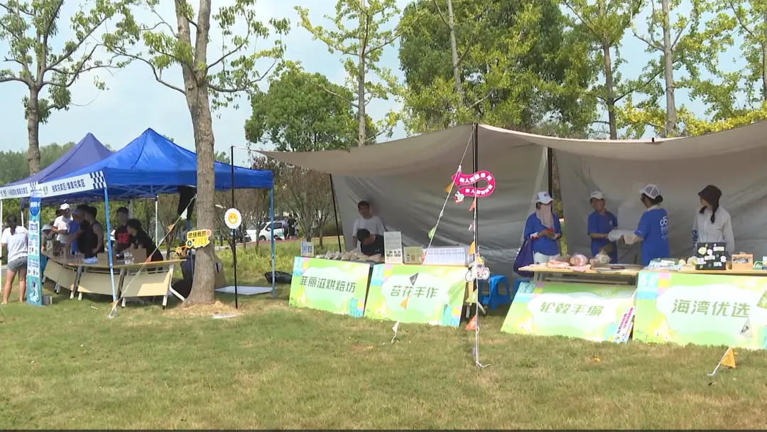 这场比赛属, 余名骑行爱, 活动现场 这场比赛属, 余名骑行爱, 活动现场