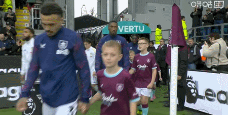 上咪咕独家, 伯恩利以 上咪咕独家, 伯恩利以